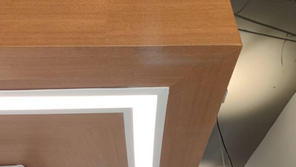 3 M Di Noc Wood Grain Bulkhead Office