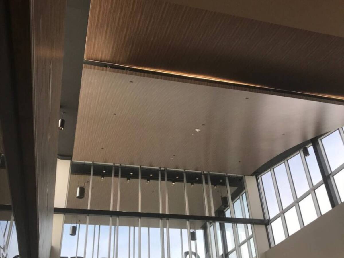 3 M Di Noc On Ceiling Inside With Sunridge Sign Outside