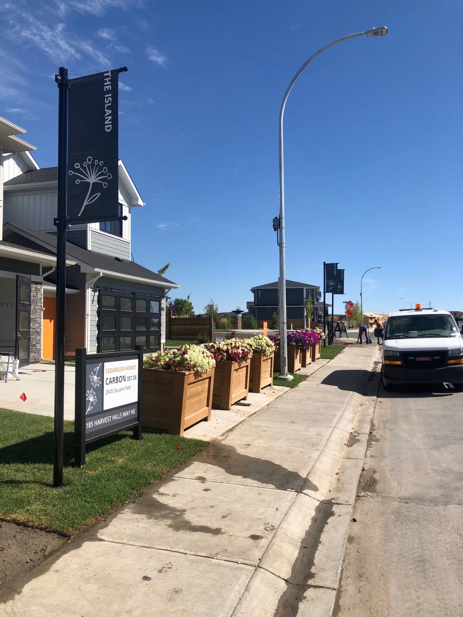Cedarglen Pole Banner And Lawn Sign